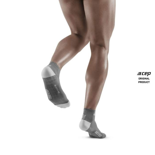 Męskie skarpety kompresyjne sportowe CEP Ultralight low-cut szare