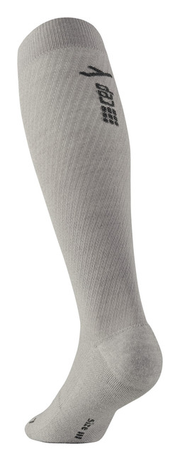 Męskie skarpety kompresyjne sportowe wysokie CEP Flight szare