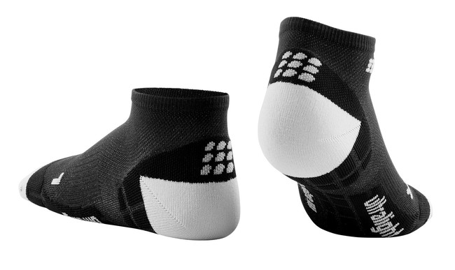 Damskie skarpety kompresyjne sportowe CEP Ultralight low-cut czarne