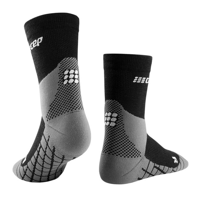 Męskie skarpety kompresyjne trekkingowe CEP z wełną Hiking Light Merino krótkie czarne