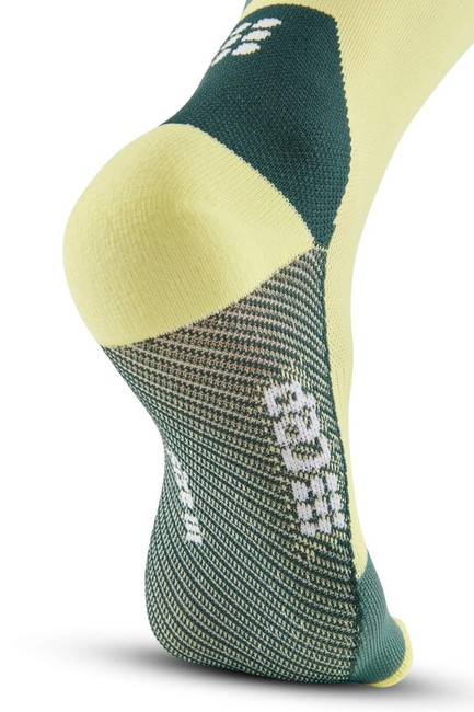 Damskie skarpety kompresyjne sportowe CEP The Run Limited krótkie limonkowe - kolekcja limitowana