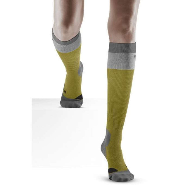 Damskie skarpety kompresyjne trekkingowe CEP z wełną Hiking Light Merino wysokie oliwkowe